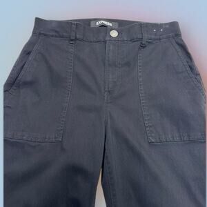 EXPRESS Women’s 8 Black CROPPED STRAIGHT HIGH RISE Chino Pant